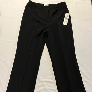 Le Suit Women Dress Pants size 4